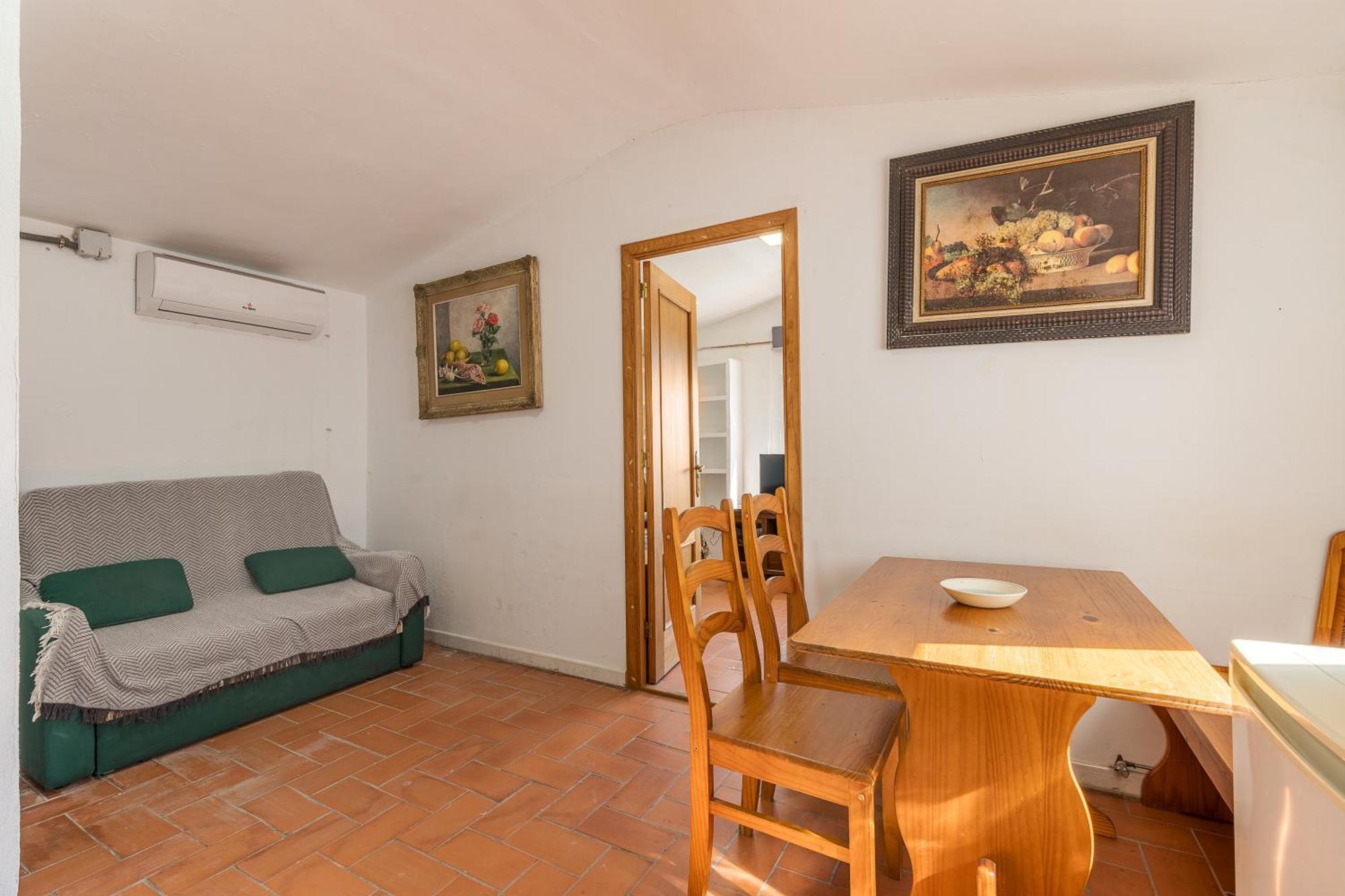 Martinez Villa *