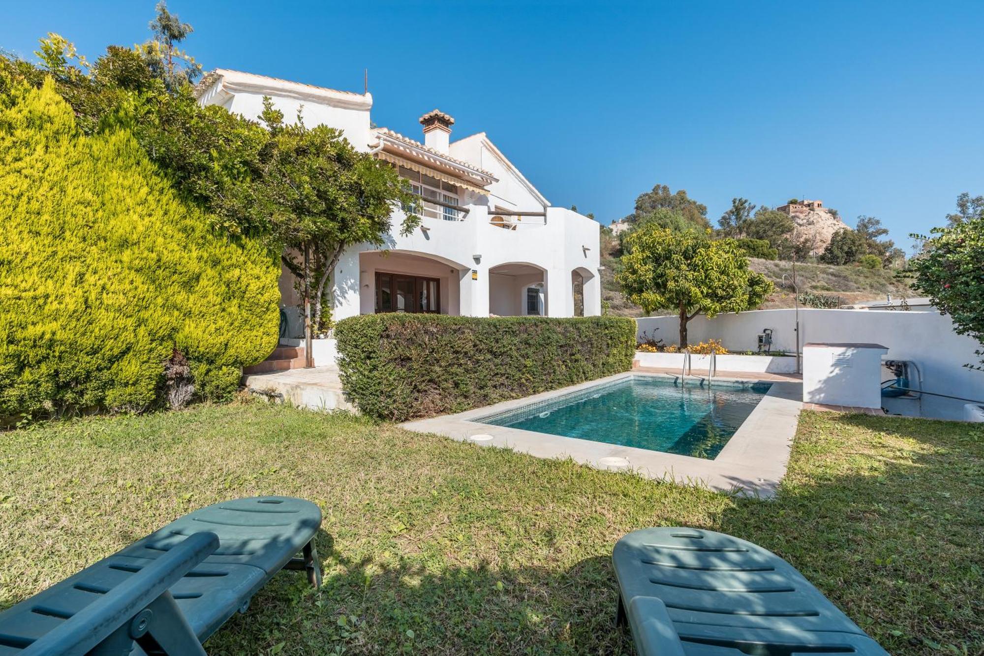 Martinez Villa
