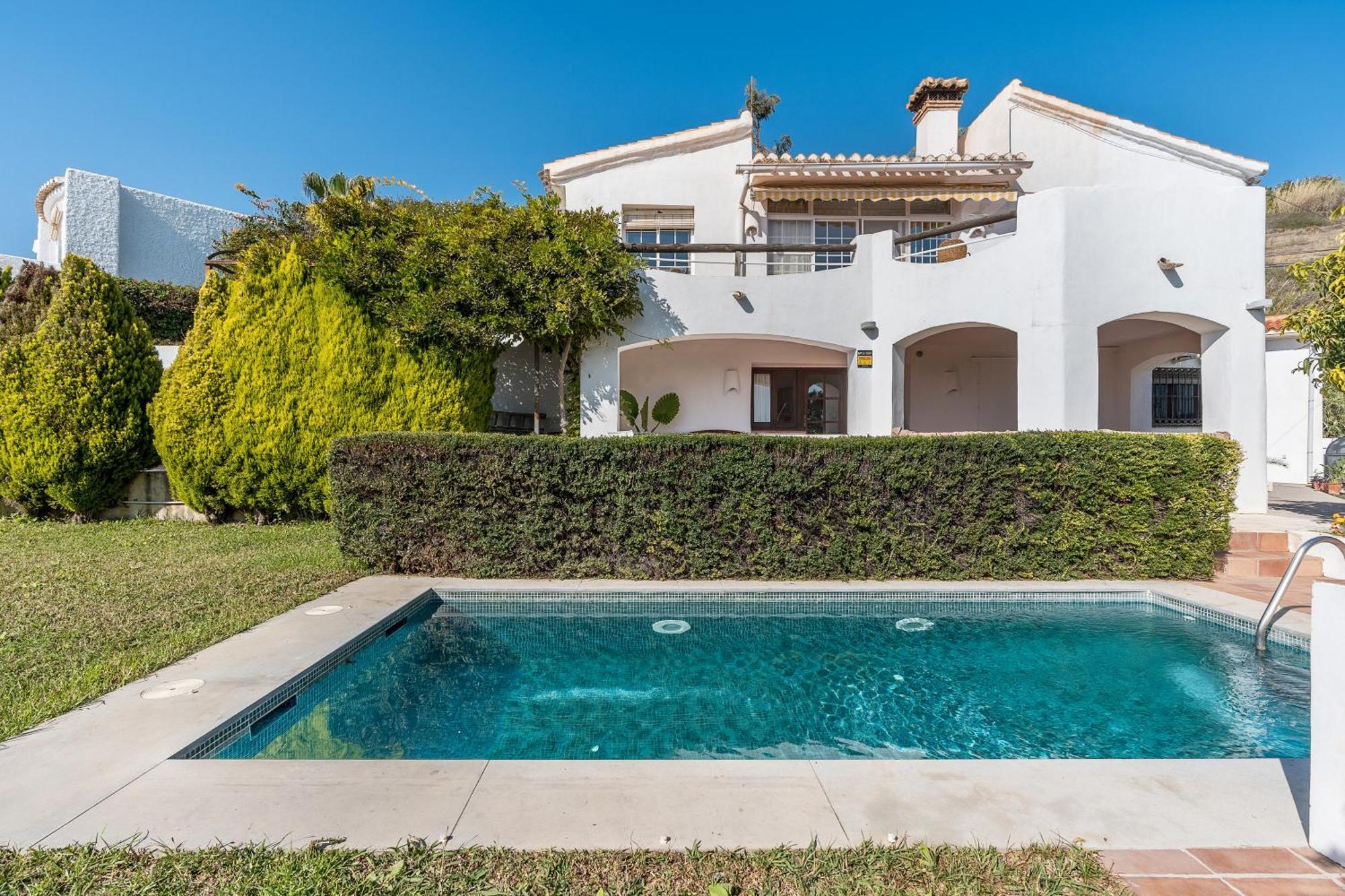 Martinez Villa