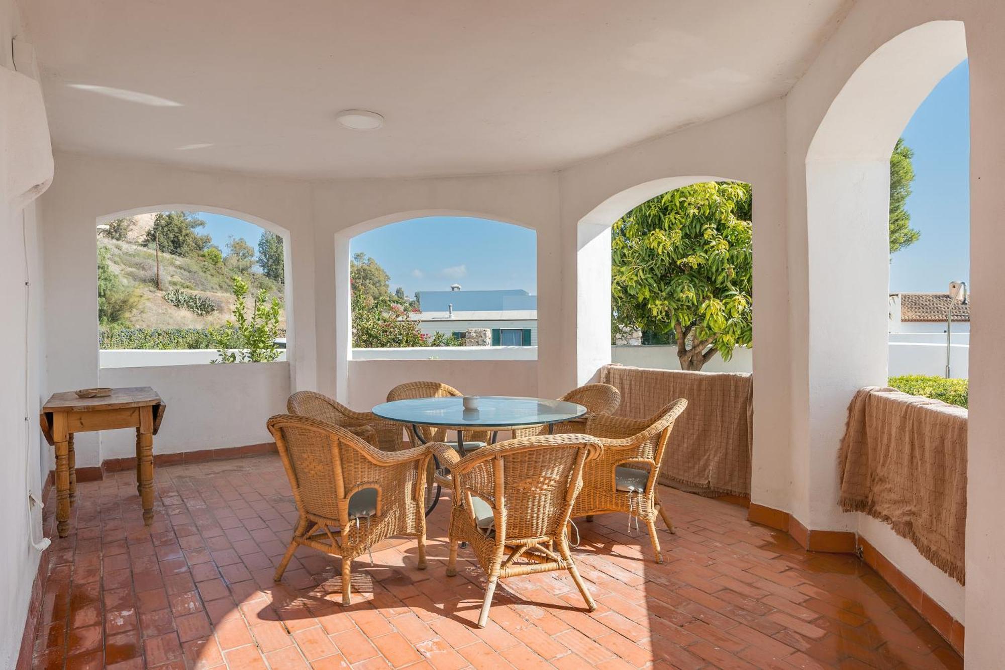 Martinez Villa *